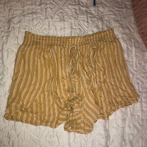 Flowy AE shorts